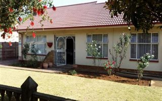 3 Bedroom House in Vanderbijlpark SE
