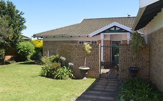 3 Bedroom Townhouse in Kloof