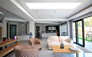 6 Bedroom House in Ebotse Estate