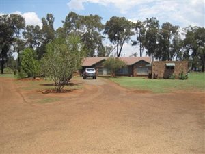 6 Bed House in Valley Settlements AH