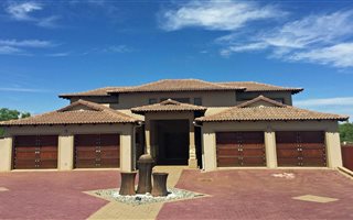 4 Bedroom House in Pebble Rock