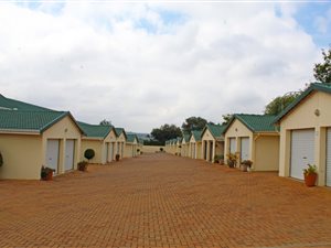 3 Bed Townhouse in Alan Manor