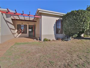 2 Bed Townhouse in Edgemead