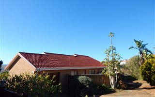 2 Bedroom House in Hartenbos Heuwels