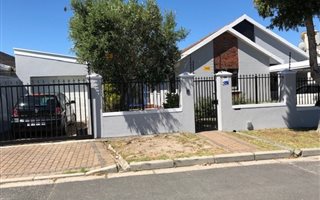 3 Bedroom House in Plumstead