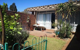 3 Bedroom Duplex in Murrayfield