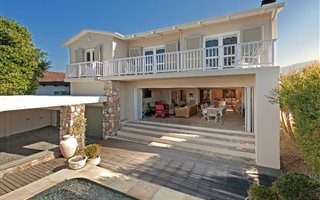 4 Bedroom House in Kwaaiwater