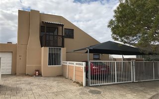7 Bedroom House in Dobson
