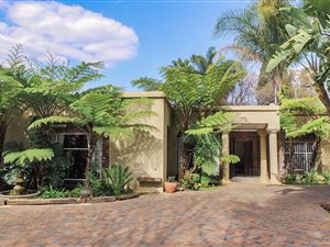 4 Bed House in Val de Grace
