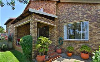 3 Bedroom Townhouse in Allens Nek
