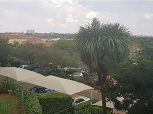 2 Bed Apartment in Northcliff