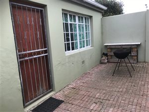 Bachelor apartment in Walmer
