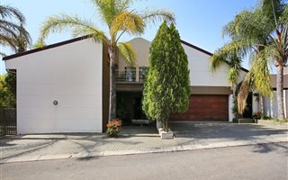 5 Bedroom House in Waterford Estate