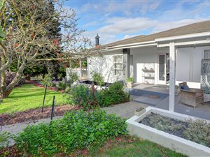 4 Bed House in Aurora