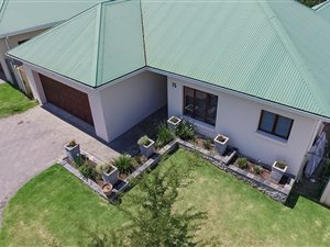 3 Bed Townhouse in Oatlands North