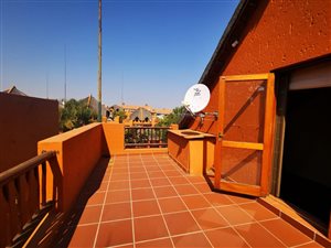 2 Bed Apartment in Sunninghill