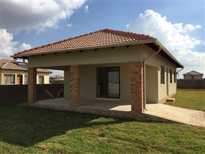 3 Bed House in Azaadville
