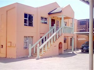 2 Bed Townhouse in Windsor West