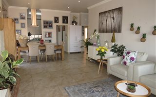 2 Bedroom Apartment in Thorn Valley Estate