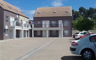 1 Bedroom House in Paglande