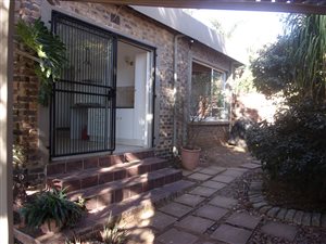 1 Bed Garden Cottage in Strubens Valley