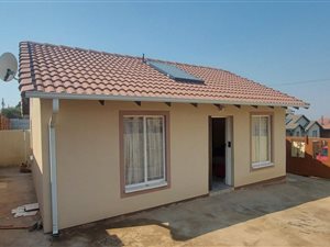 2 Bed House in Witpoortjie