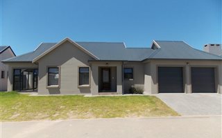 3 Bedroom House in Kraaibosch