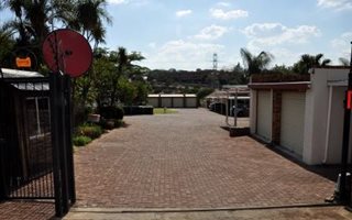 2 Bedroom Townhouse in Erasmuskloof