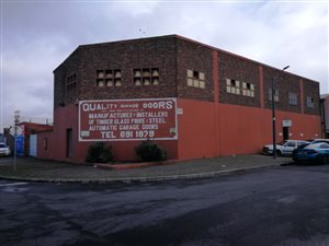 885 m² Retail Space in Athlone