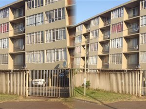 2 Bed Flat in Sea View
