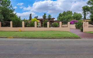 3 Bedroom House in Elspark