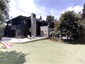 4 Bed House in Saxonwold