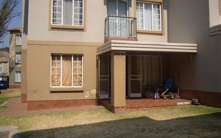 2 Bedroom Flat in Meredale