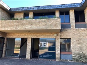 370 m² Commercial space in Noordwyk