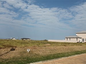 600 m² Land available in Le Grand Golf Estate