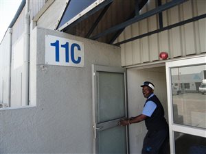 2304 m² Commercial space in Elsies River