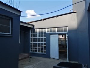 Commercial space in City & Suburban (Maboneng)