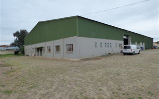 1800 m² Commercial space in Nortons Home Estate