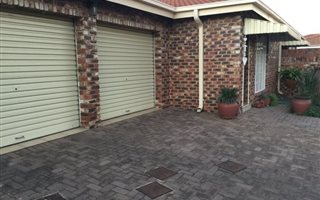 2 Bedroom Townhouse in Unitas Park