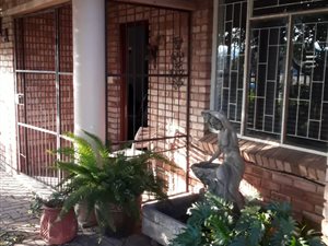 3 Bed House in Bo Dorp