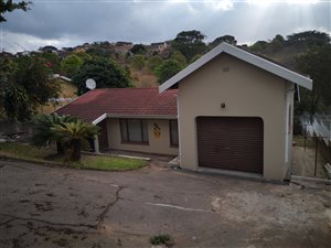 3 Bed House in Shallcross