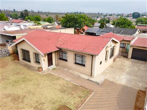 3 Bed House in Tedstoneville