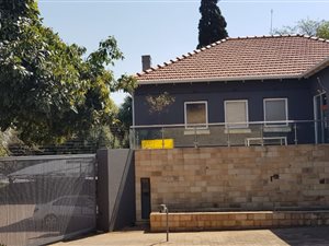 300 m² Office Space in Forest Town