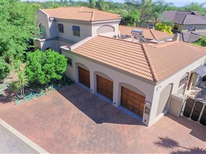4 Bed House in Olivedale