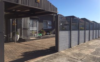 3 Bedroom House in Parow Valley