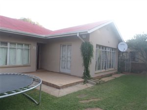 2 Bed Apartment in Vryburg