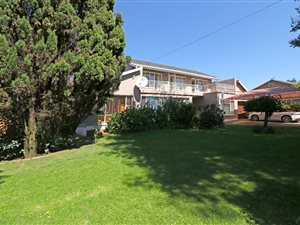 4 Bed House in Horison Park