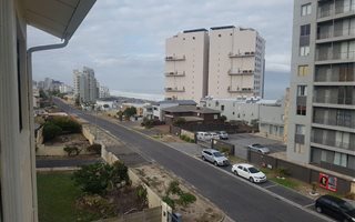 2 Bedroom Apartment in West Beach