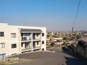 2 Bed Apartment in Newlands East