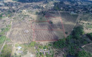 2 m² Land available in White River